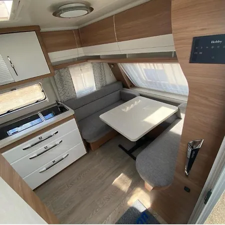 Campingplads Wohnwagen Direkt Am Auf Privatem Grundstueck