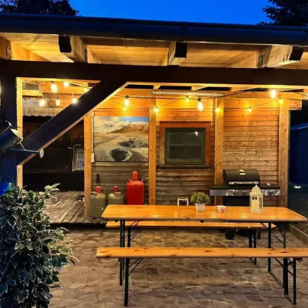 Campingplads Wohnwagen Direkt Am Auf Privatem Grundstueck Feldberg in Mecklenburg