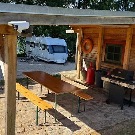 Wohnwagen Direkt Am Auf Privatem Grundstueck Feldberger Seenlandschaft